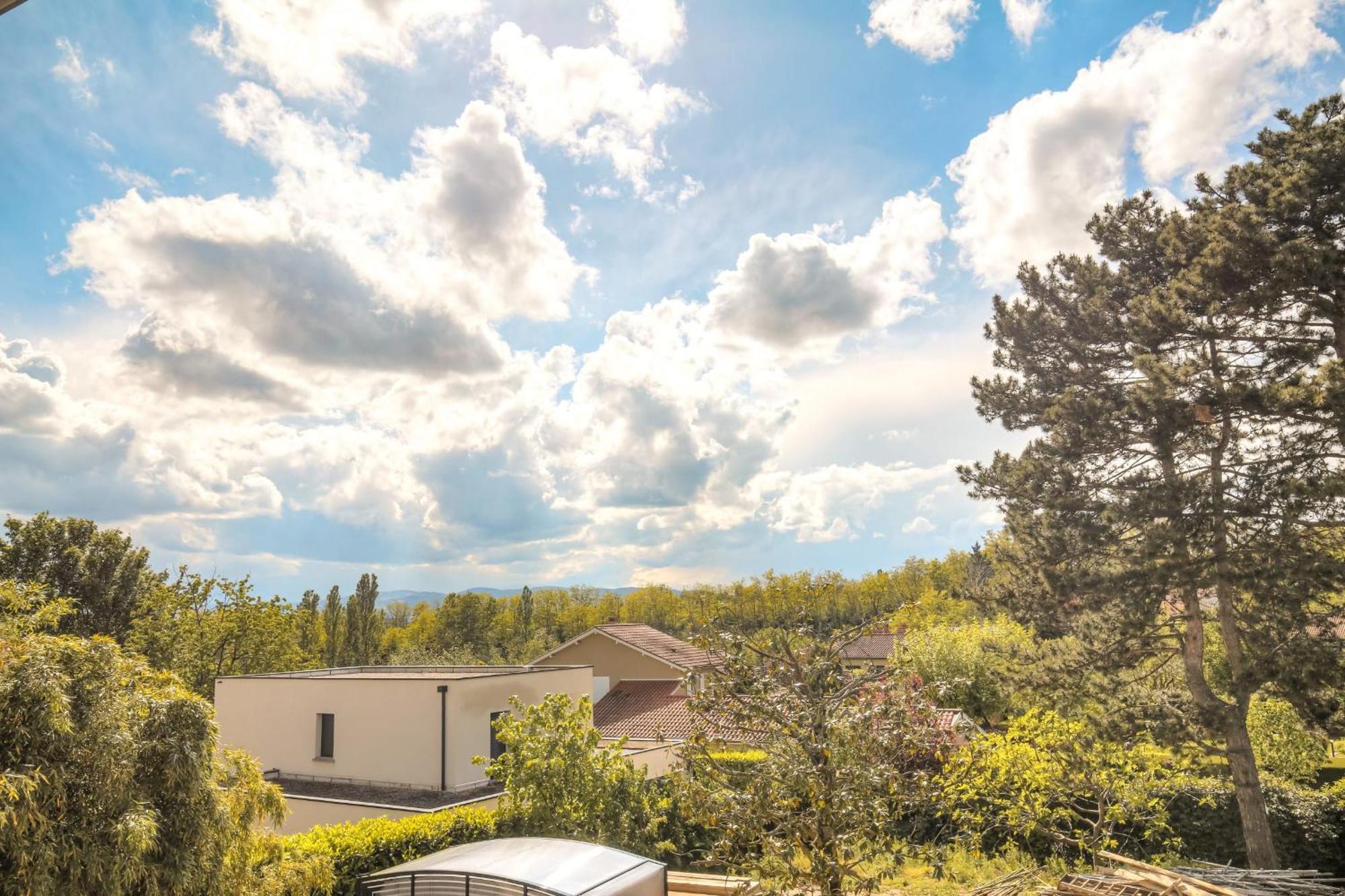 Charmante Maison Avec Piscine Proche Lyon Villa Dardilly Luaran gambar