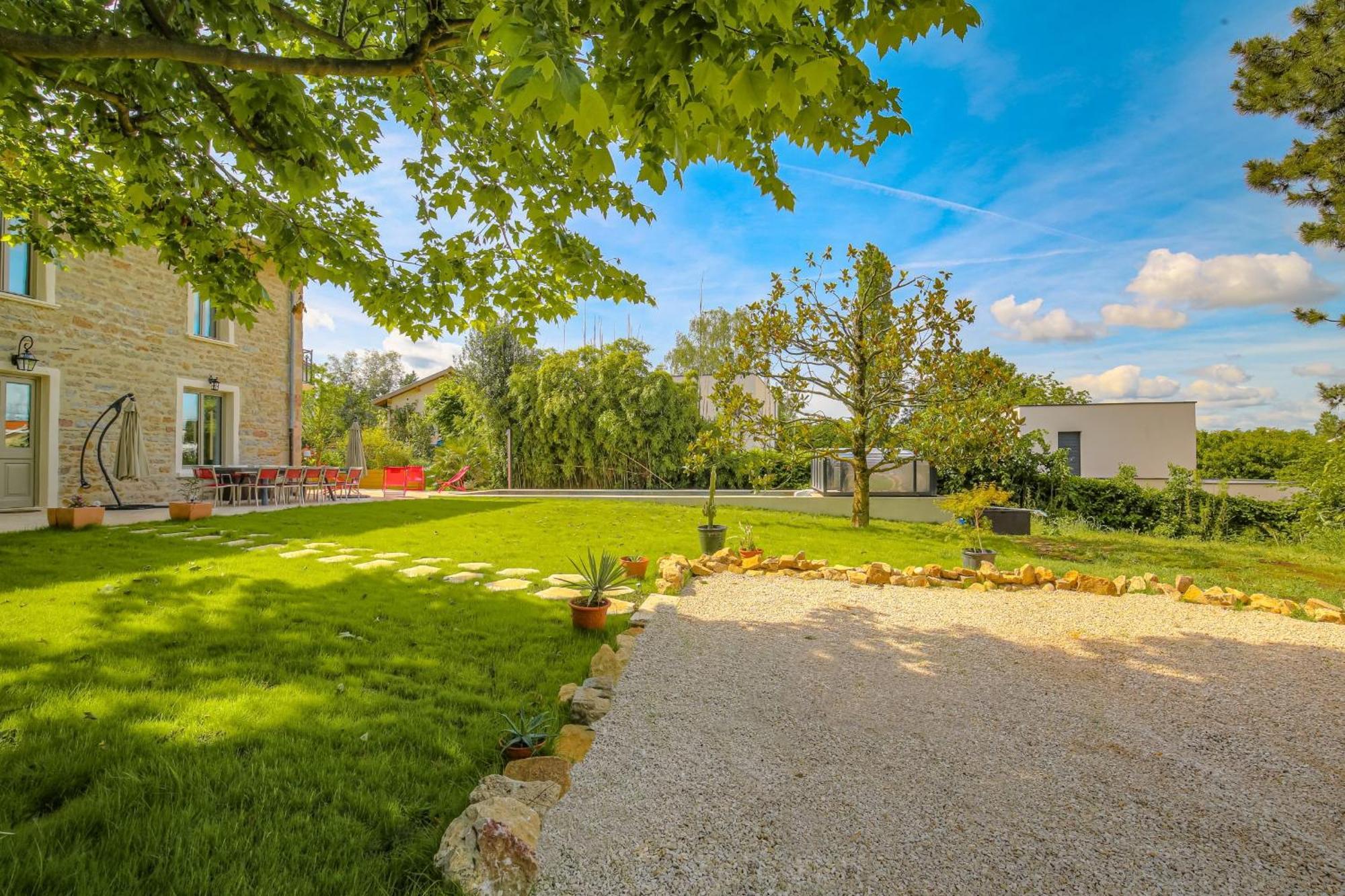 Charmante Maison Avec Piscine Proche Lyon Villa Dardilly Luaran gambar